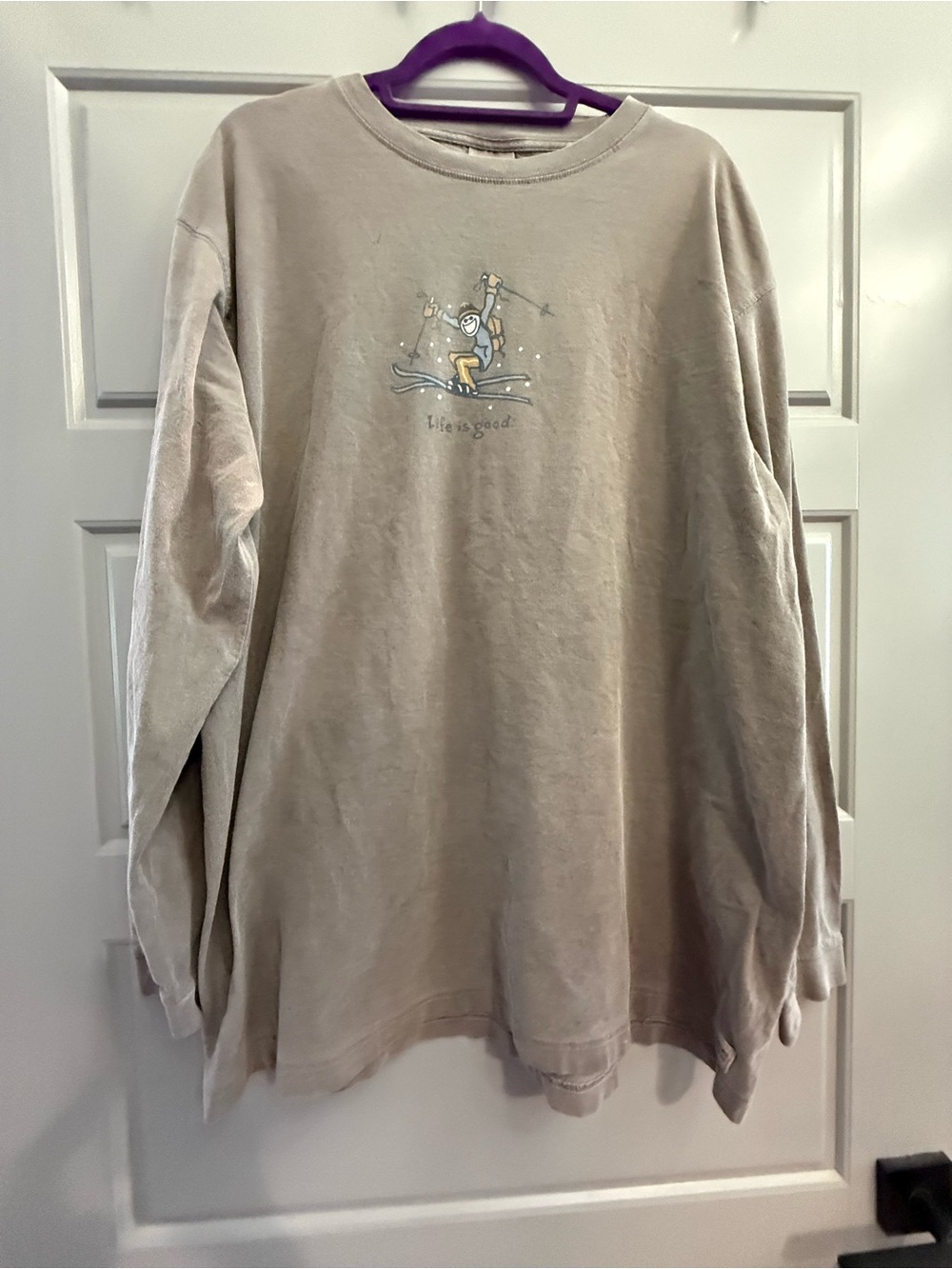 Life Is Good grey Long-Sleeve Graphic shirt